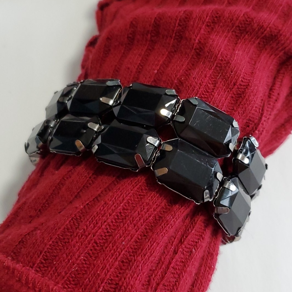 **buy 2 get 1 free** Black rhinestone stretch bracelet